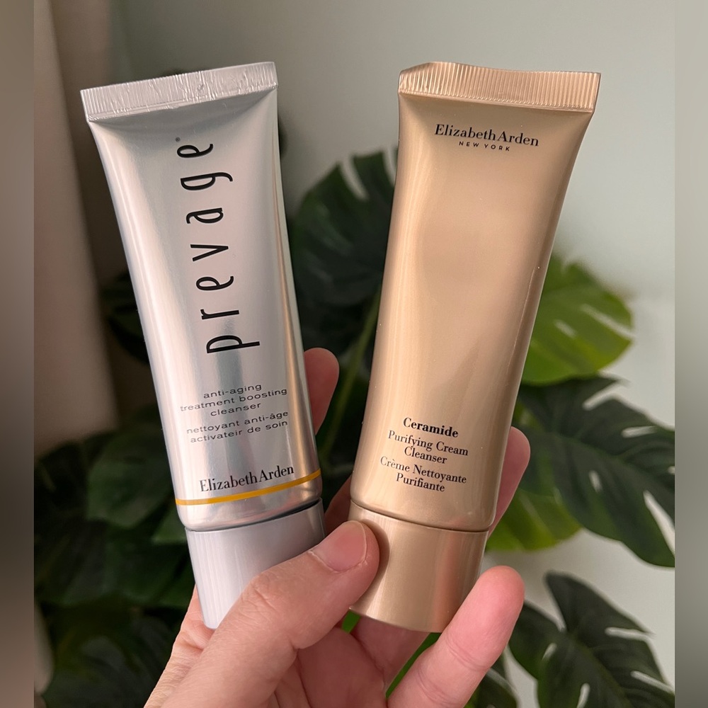 Brand new two Elizabeth Arden cleansers